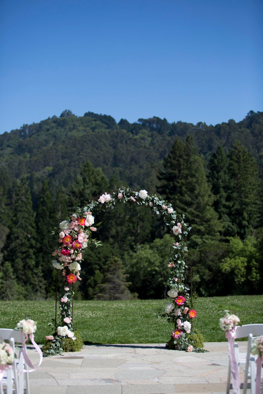 A Romantic Pink & Blue Watercolor California Wedding via TheELD.com