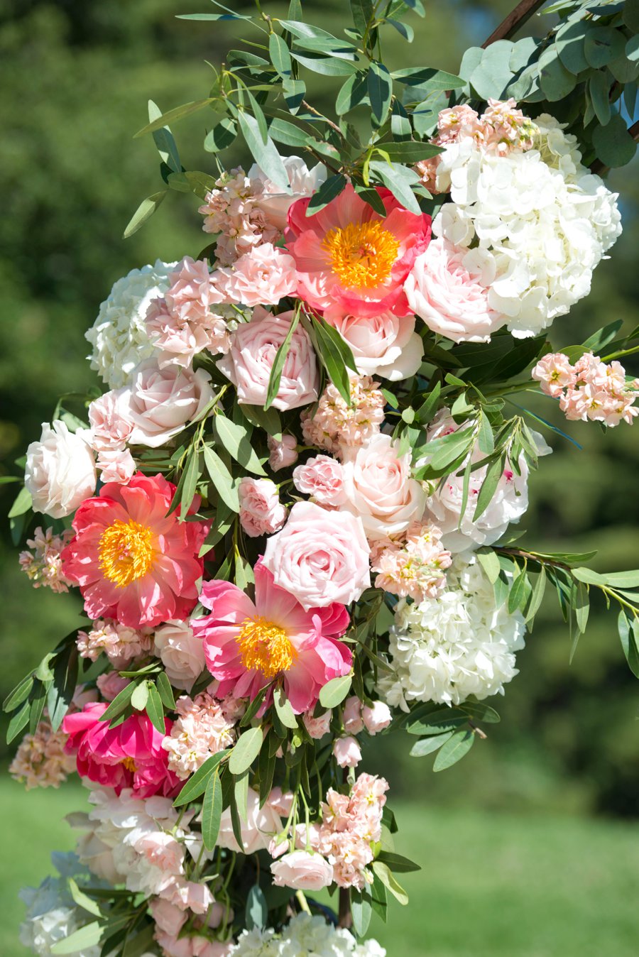 A Romantic Pink & Blue Watercolor California Wedding via TheELD.com