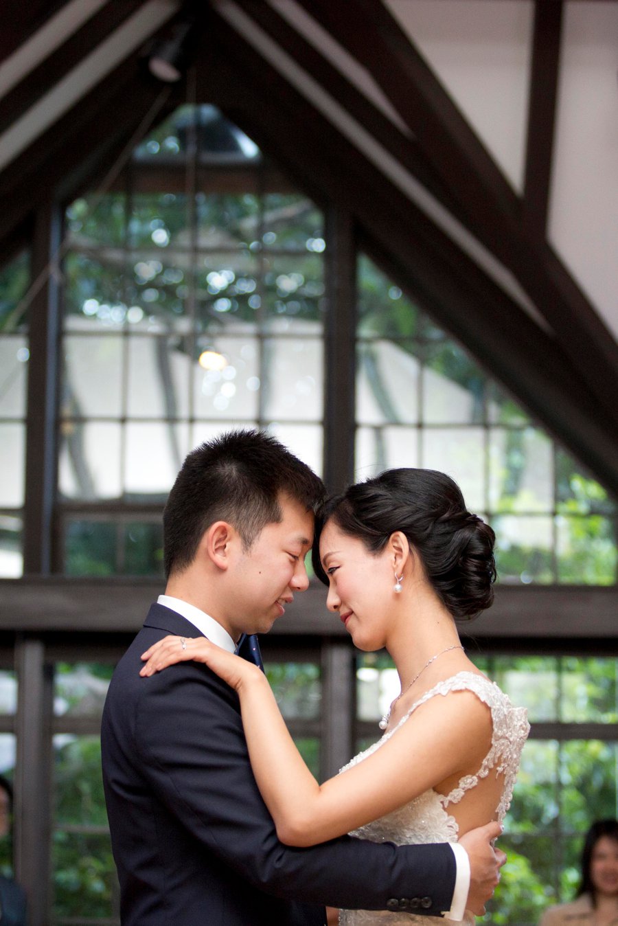 A Romantic Pink & Blue Watercolor California Wedding via TheELD.com