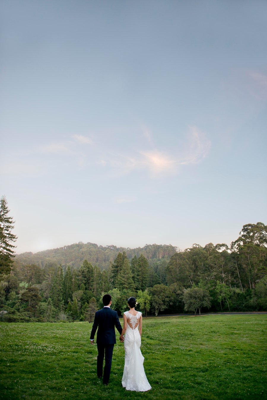 A Romantic Pink & Blue Watercolor California Wedding via TheELD.com