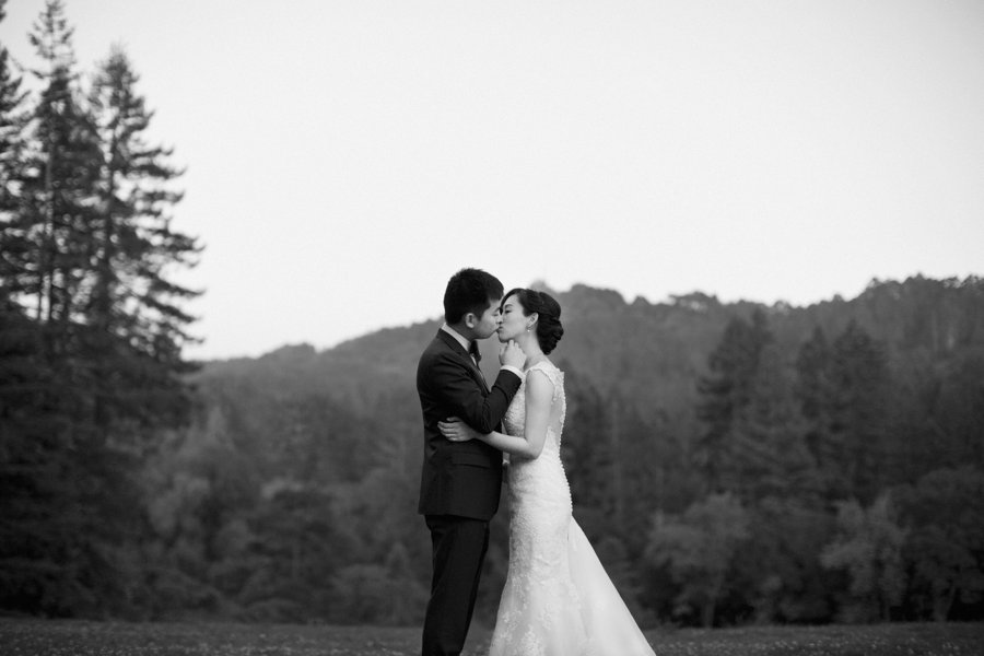 A Romantic Pink & Blue Watercolor California Wedding via TheELD.com