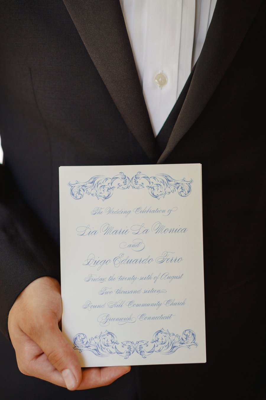 An Elegant Vintage inspired Blue & White Connecticut Wedding via TheELD.com