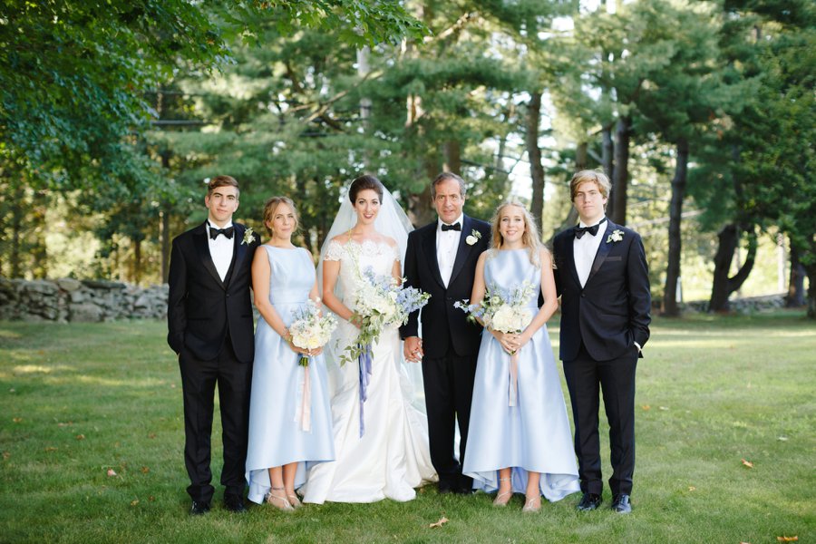 An Elegant Vintage inspired Blue & White Connecticut Wedding via TheELD.com