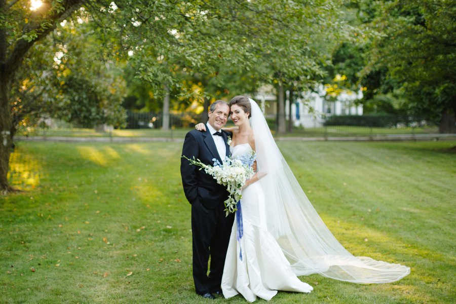 An Elegant Vintage inspired Blue & White Connecticut Wedding via TheELD.com