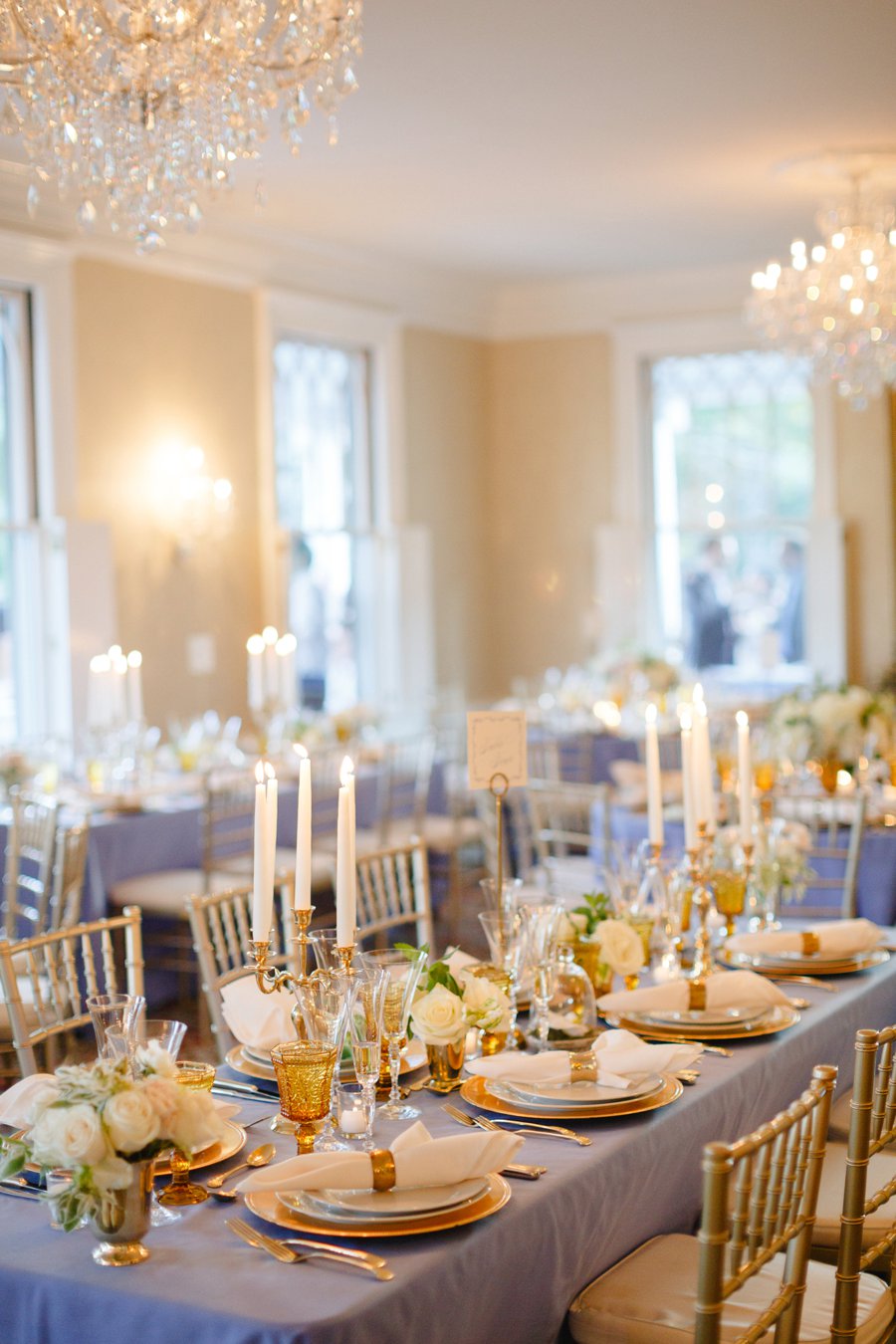 An Elegant Vintage inspired Blue & White Connecticut Wedding via TheELD.com