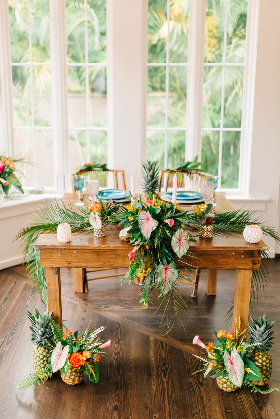 Colorful & Elegant Tropical Wedding Ideas via TheELD.com