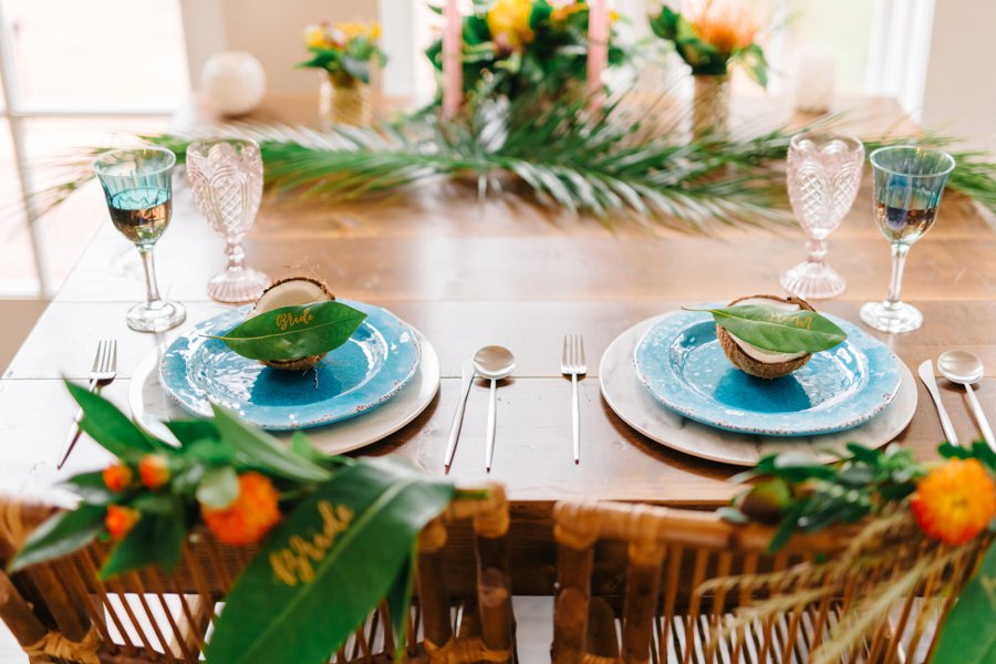 Colorful & Elegant Tropical Wedding Ideas via TheELD.com