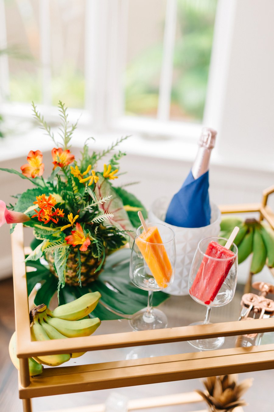 Colorful & Elegant Tropical Wedding Ideas via TheELD.com