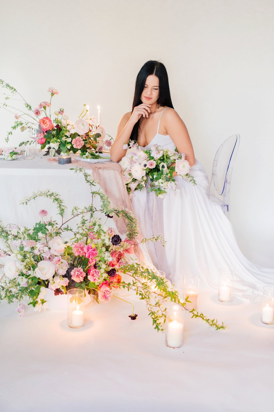 Minimalist Ethereal Wedding Ideas via TheELD.com