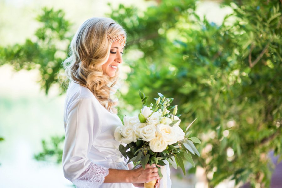 A Gold Rustic Glam Florida Wedding via TheELD.com