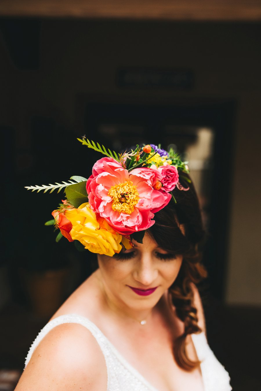 Colorful Cultural “Dia de Los Muertos” Wedding Ideas via TheELD.com