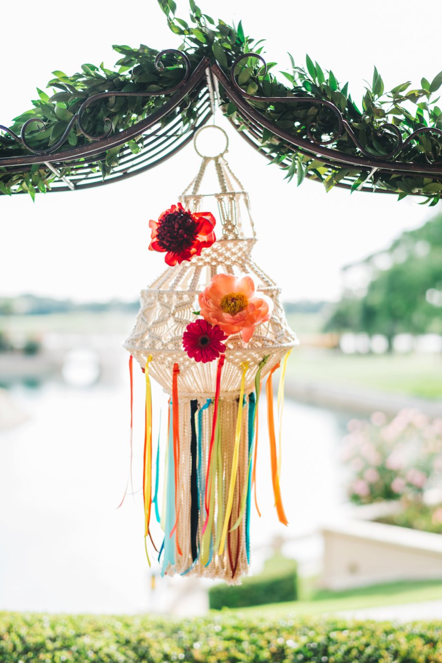 Colorful Cultural “Dia de Los Muertos” Wedding Ideas via TheELD.com