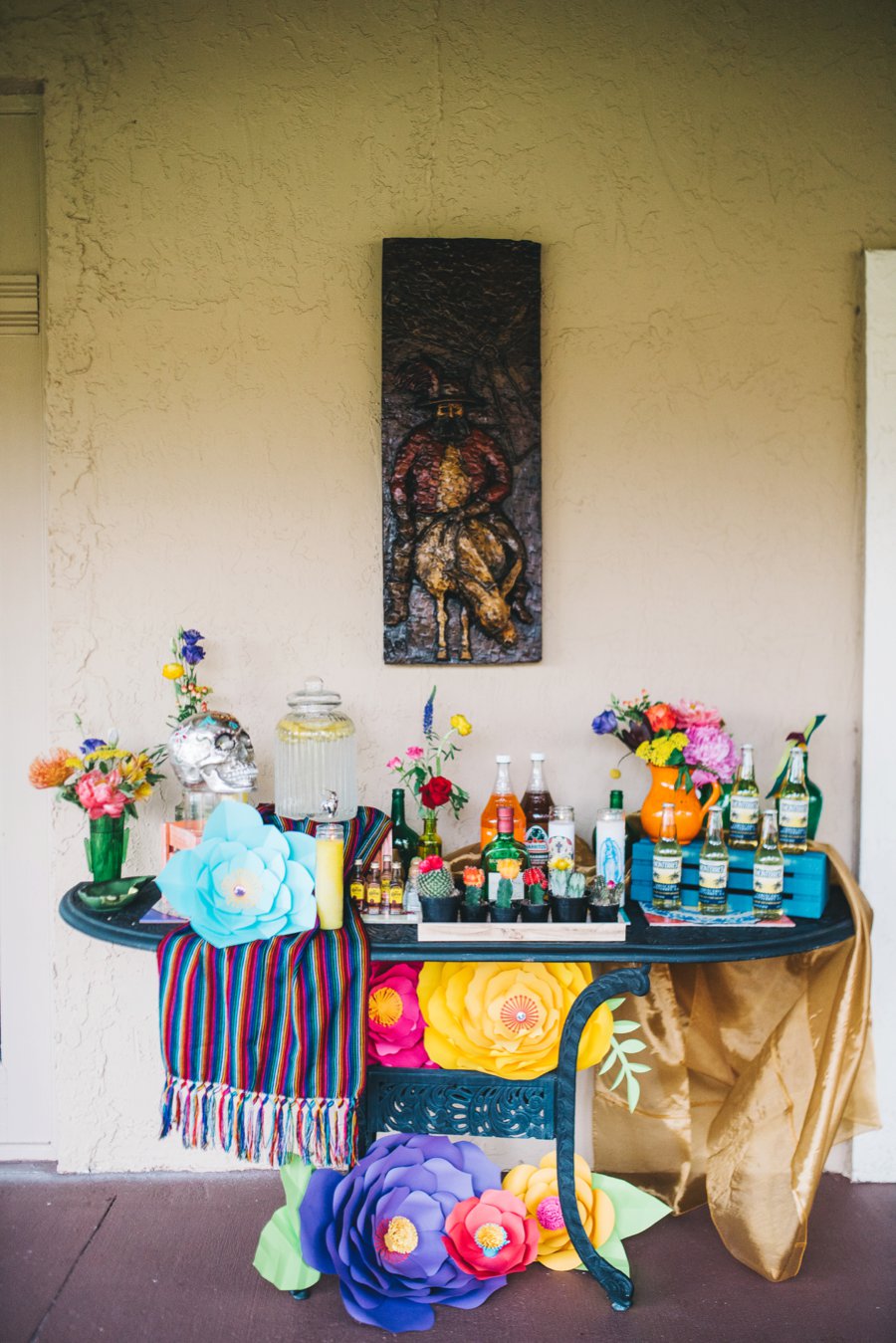 Colorful Cultural “Dia de Los Muertos” Wedding Ideas via TheELD.com