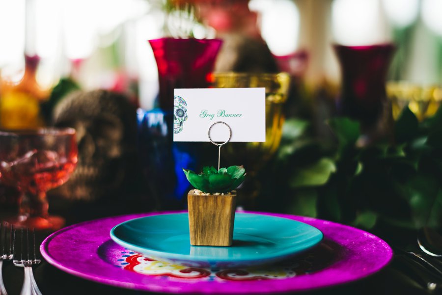 Colorful Cultural “Dia de Los Muertos” Wedding Ideas via TheELD.com