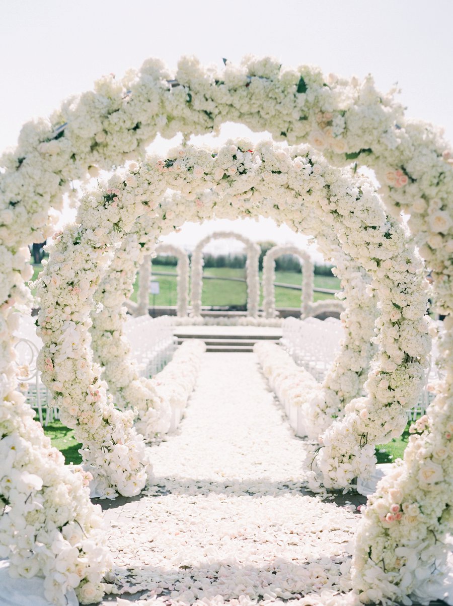 A Luxe & Elegant Ballroom Wedding in California via TheELD.com