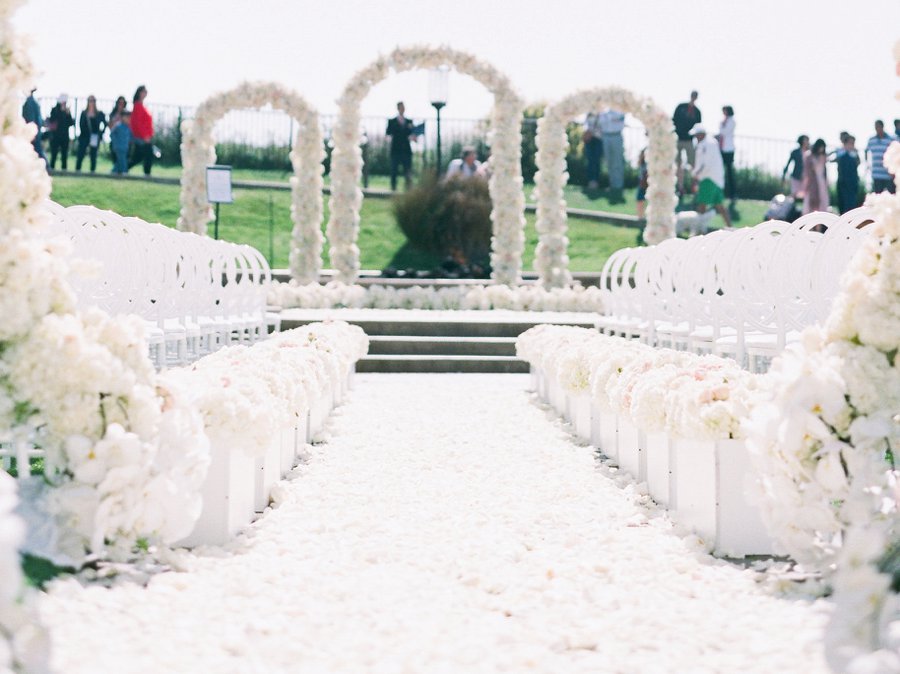 A Luxe & Elegant Ballroom Wedding in California via TheELD.com