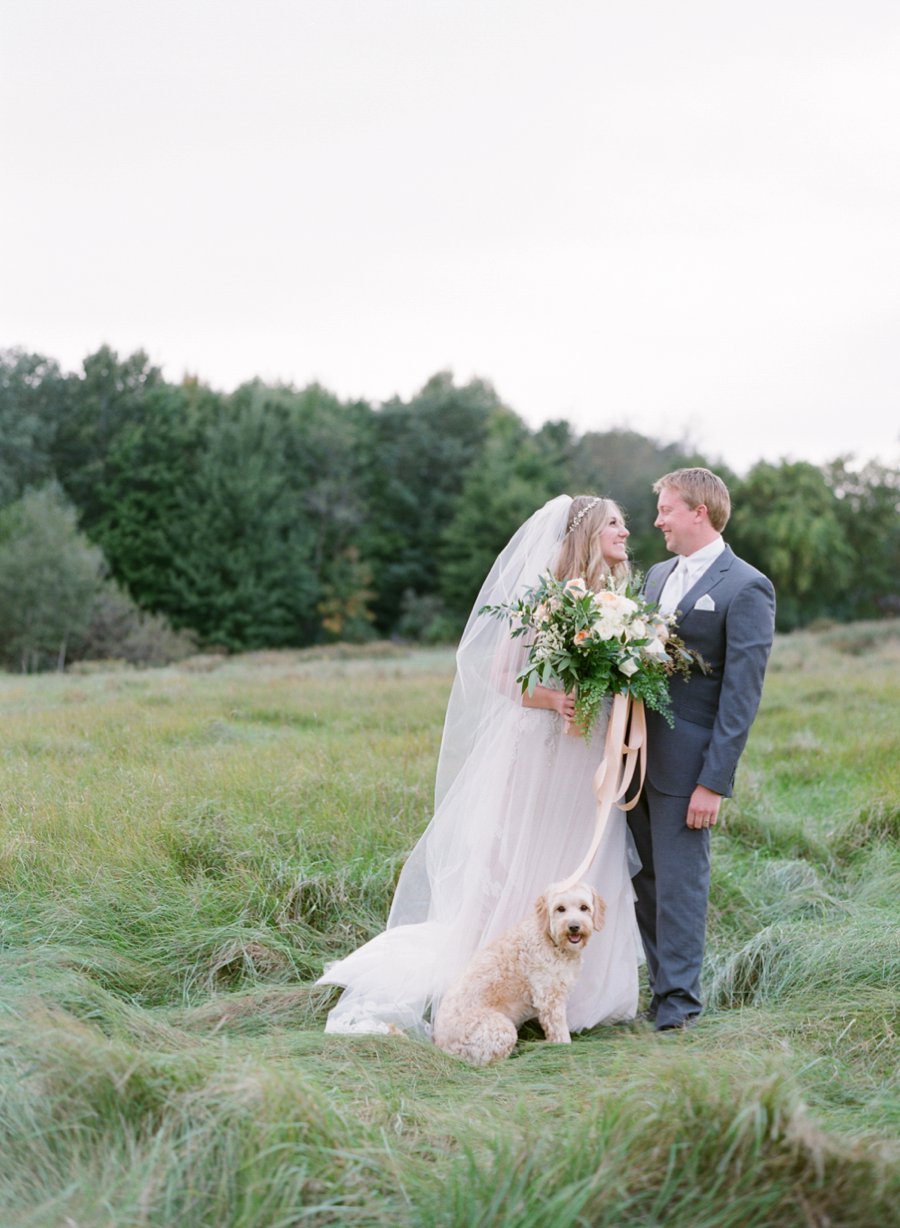 A Peach & Green Boho Ballroom Wedding via TheELD.com