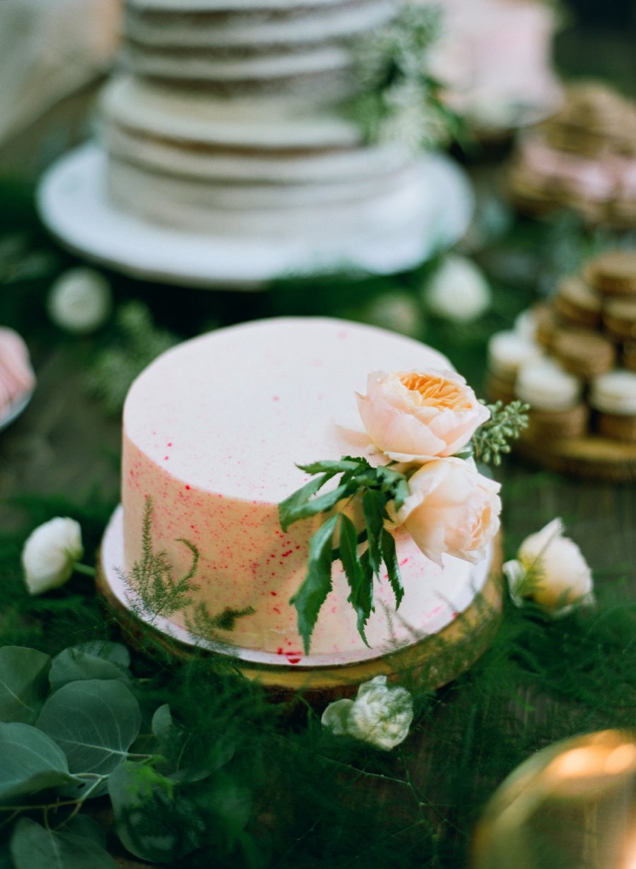 A Peach & Green Boho Ballroom Wedding via TheELD.com