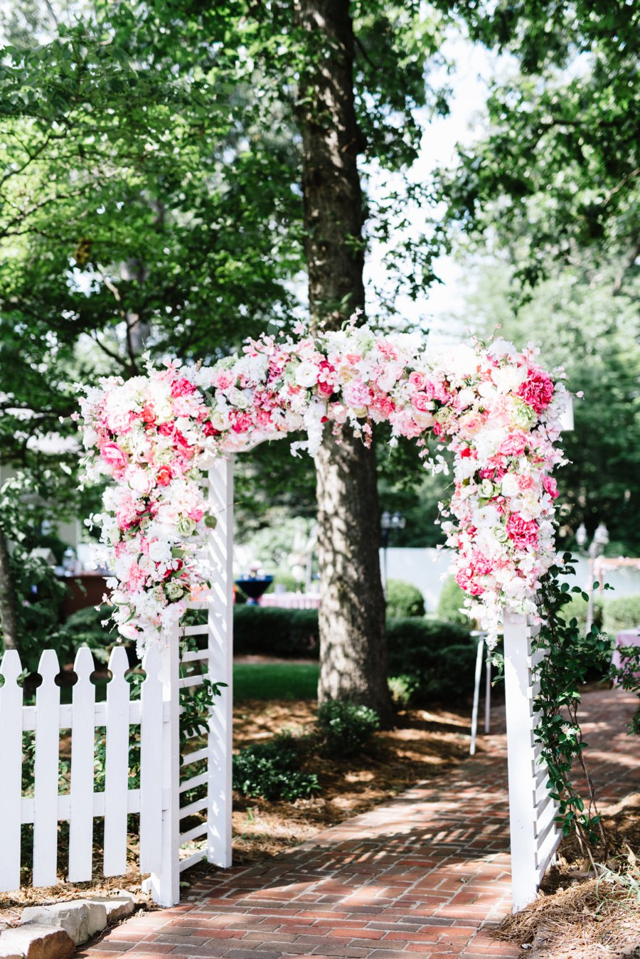 A Classic Pink & Navy North Carolina Wedding via TheELD.com