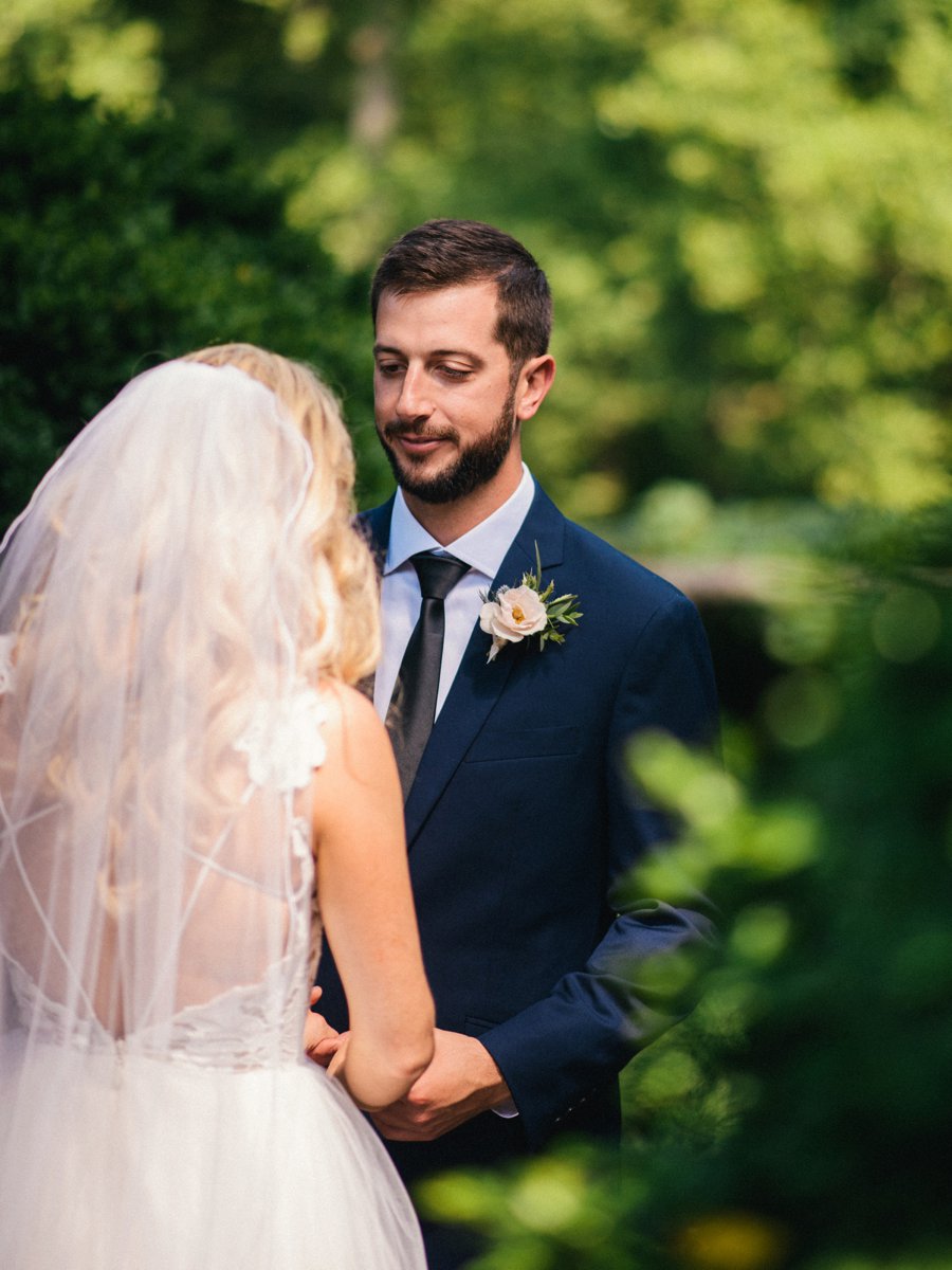 A Romantic Rustic White, Blush, & Blue Asheville Wedding via TheELD.com