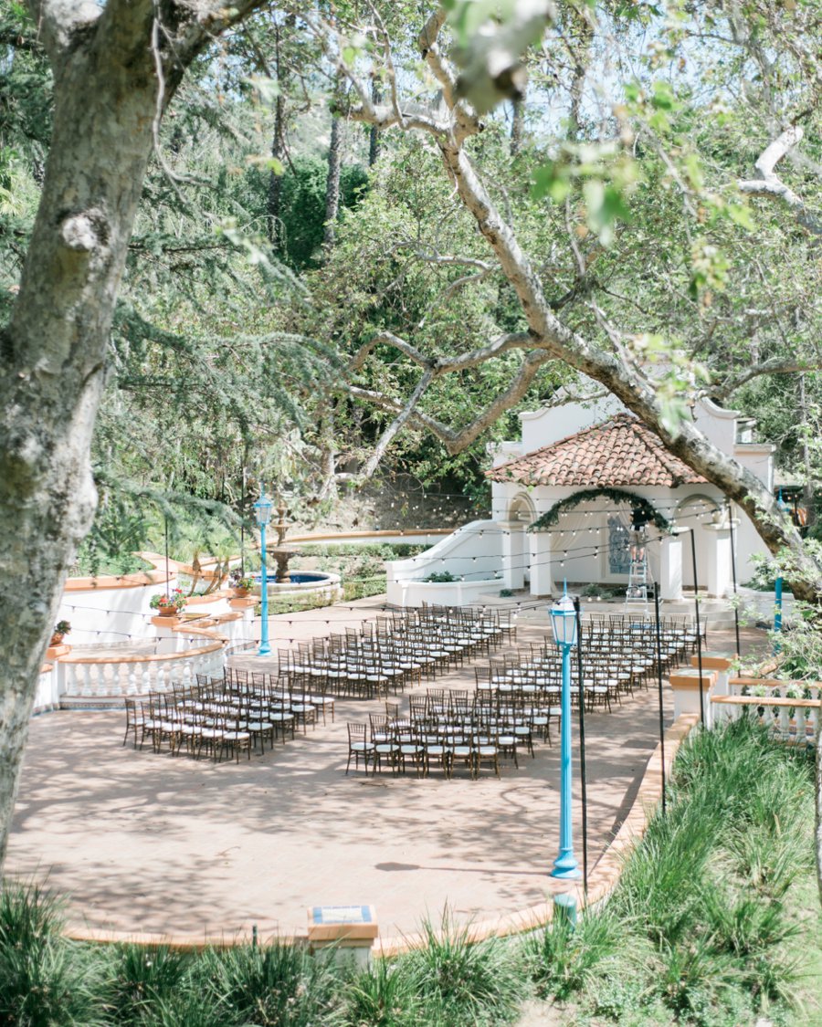 An Elegant Rustic Blush & White California Wedding via TheELD.com