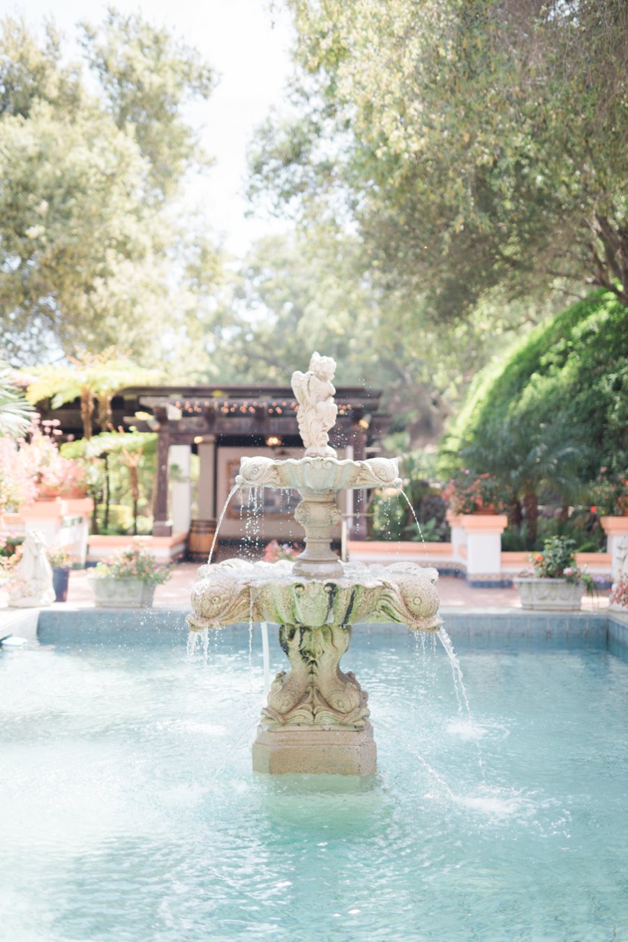 An Elegant Rustic Blush & White California Wedding via TheELD.com