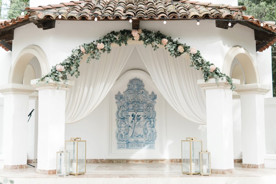 An Elegant Rustic Blush & White California Wedding via TheELD.com