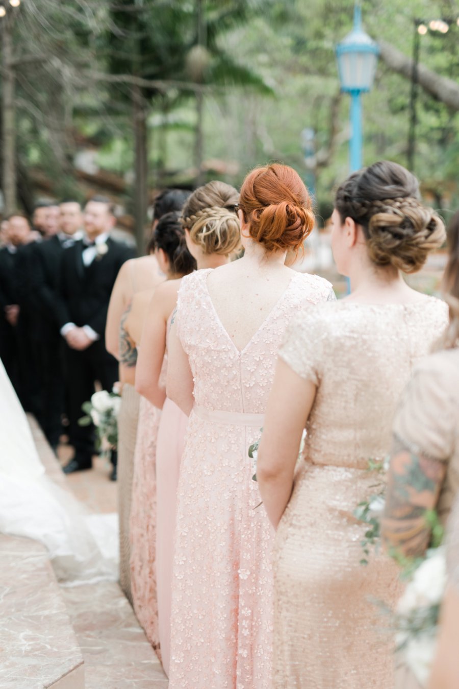 An Elegant Rustic Blush & White California Wedding via TheELD.com