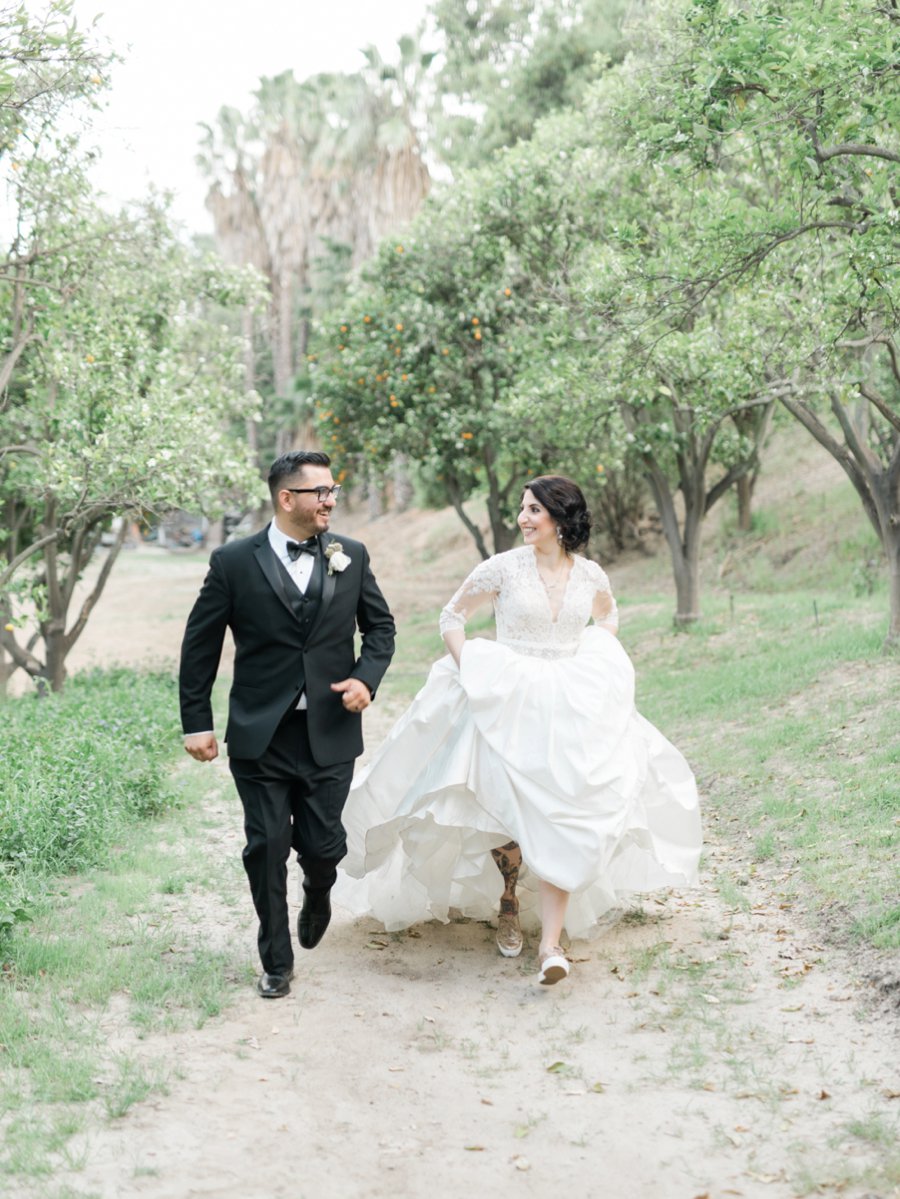 An Elegant Rustic Blush & White California Wedding via TheELD.com