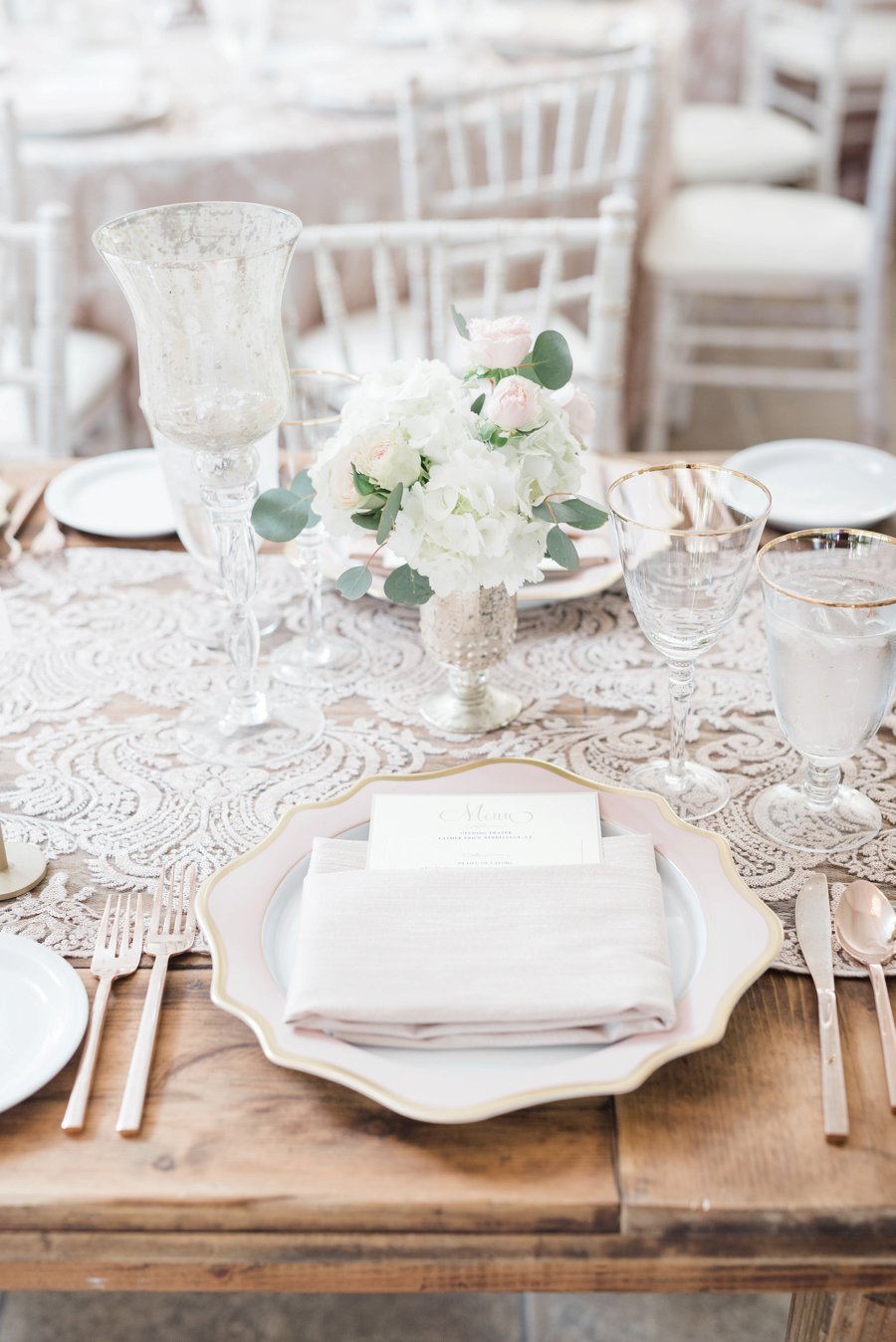 A Romantic Blush & Gold California Wedding via TheELD.com