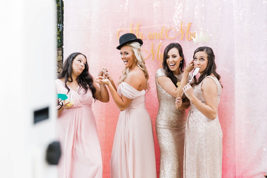 A Romantic Blush & Gold California Wedding via TheELD.com