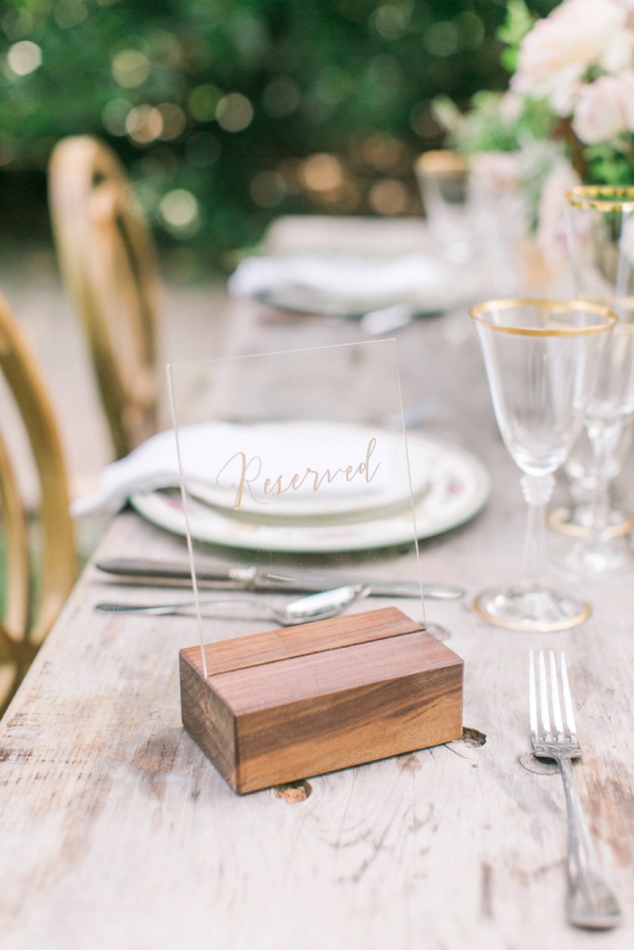 Fresh Blush & Lavender Southern Wedding Ideas via TheELD.com