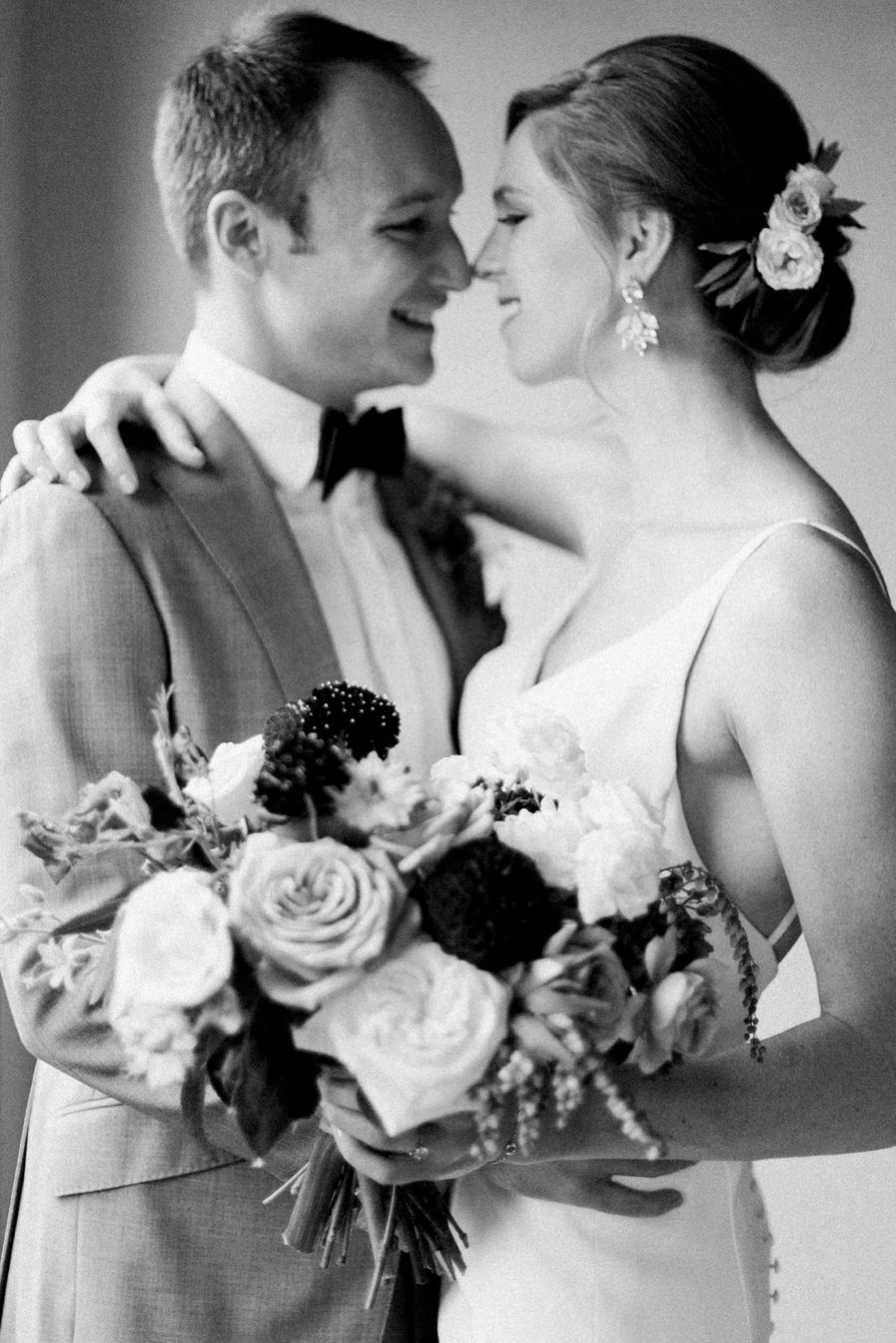 A Burgundy & Blush Elegant Rustic Colorado Wedding via TheELD.com