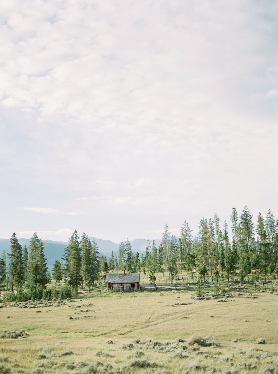 A Burgundy & Blush Elegant Rustic Colorado Wedding via TheELD.com