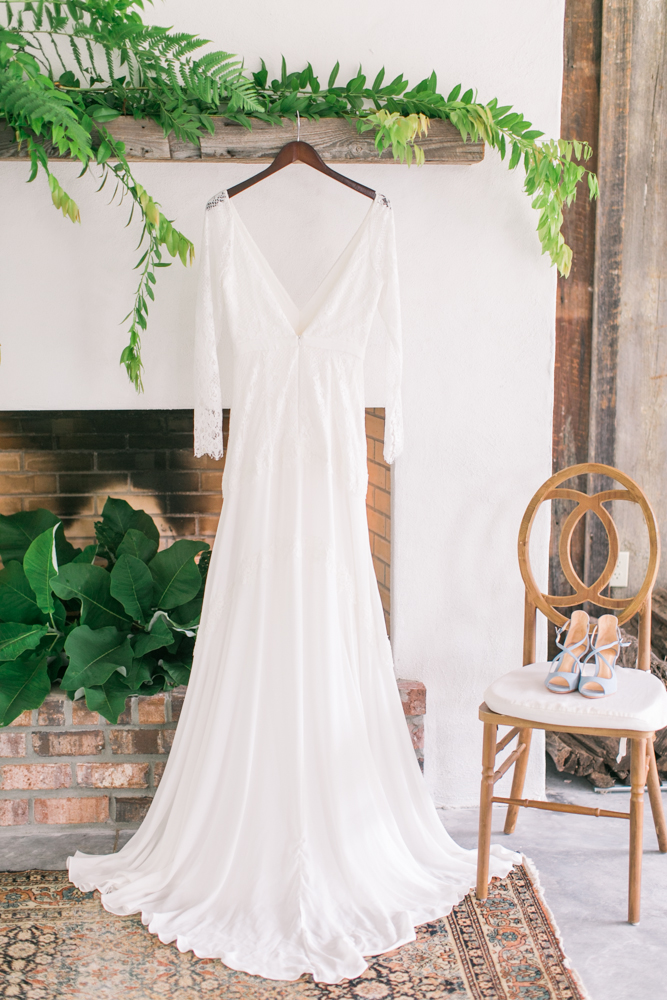 Fresh Blush & Lavender Southern Wedding Ideas via TheELD.com