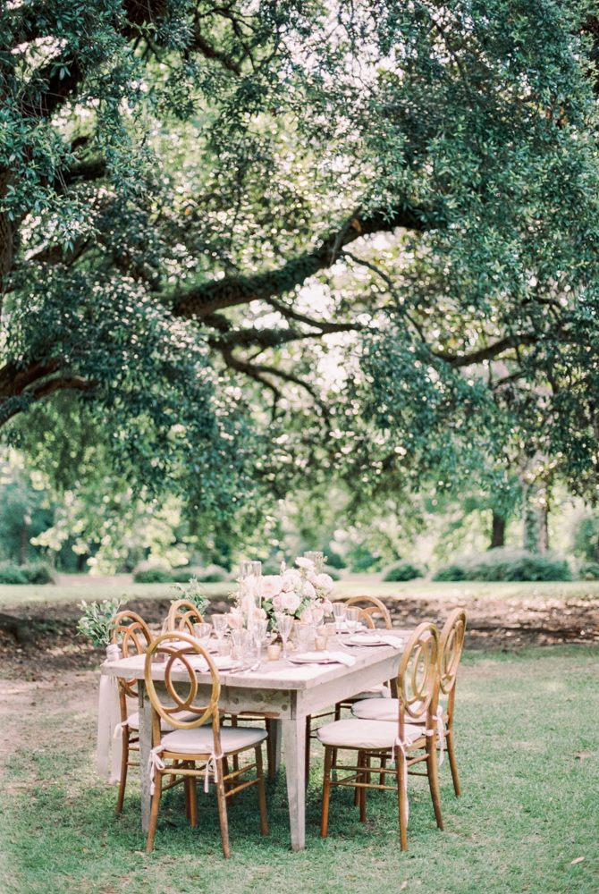 Fresh Blush & Lavender Southern Wedding Ideas via TheELD.com