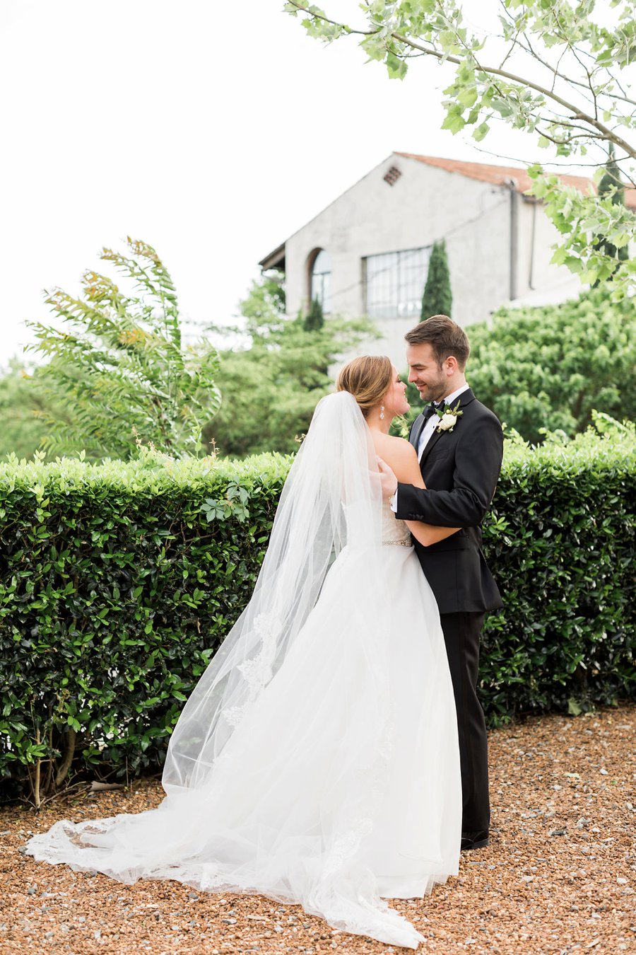 An Elegant Green & White Industrial Georgia Wedding via TheELD.com