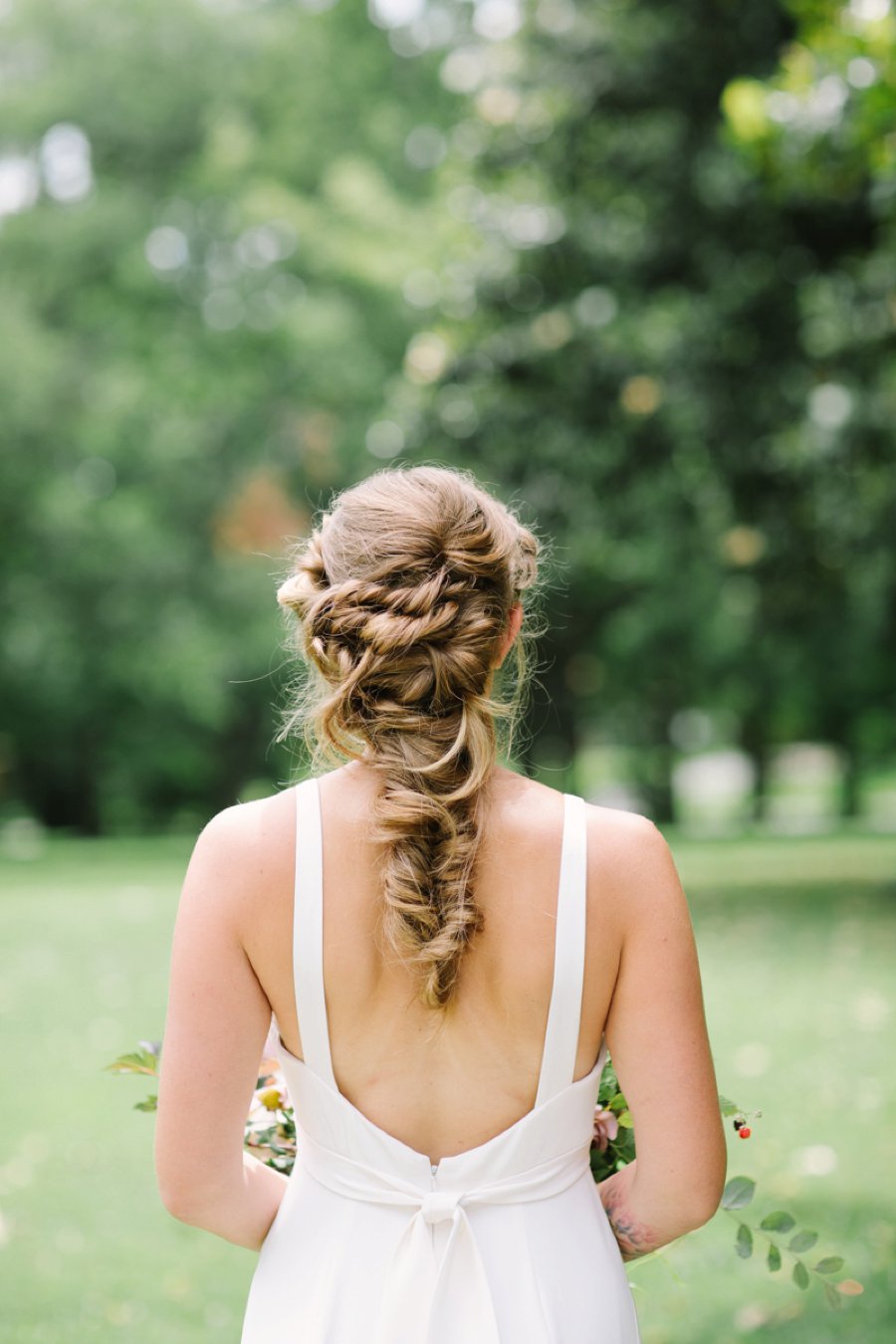 Elegant & Organic Tennessee Wedding Ideas via TheELD.com