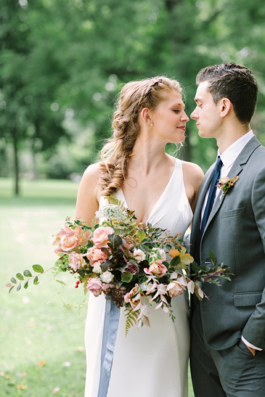 Elegant & Organic Tennessee Wedding Ideas via TheELD.com