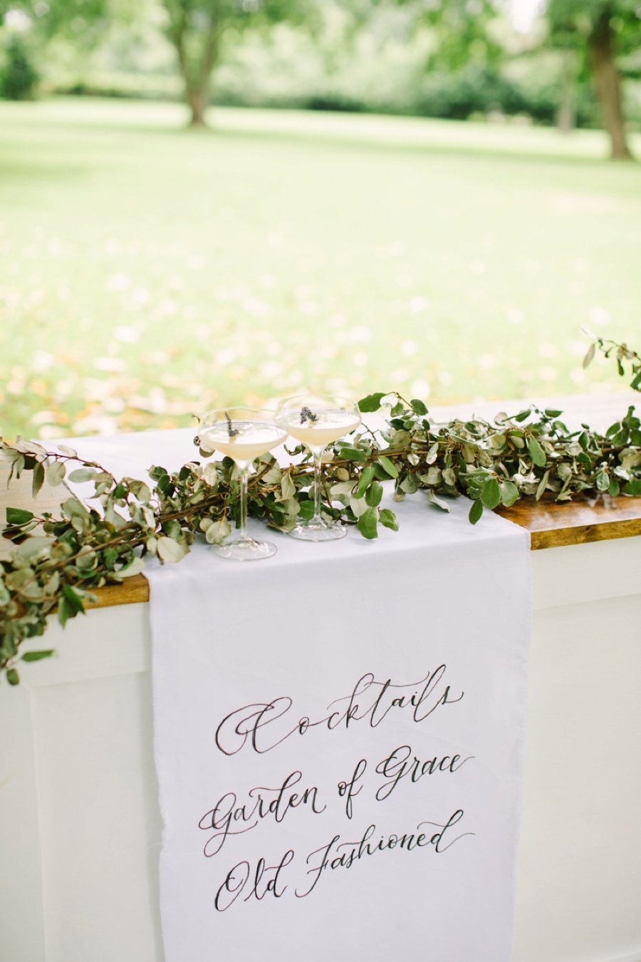 Elegant & Organic Tennessee Wedding Ideas via TheELD.com