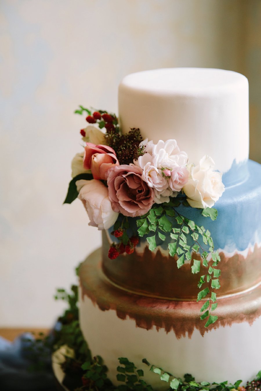 Elegant & Organic Tennessee Wedding Ideas via TheELD.com