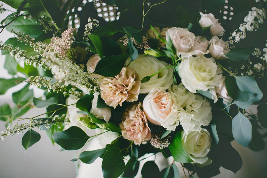 Green & White Modern Ethereal Wedding Ideas via TheELD.com