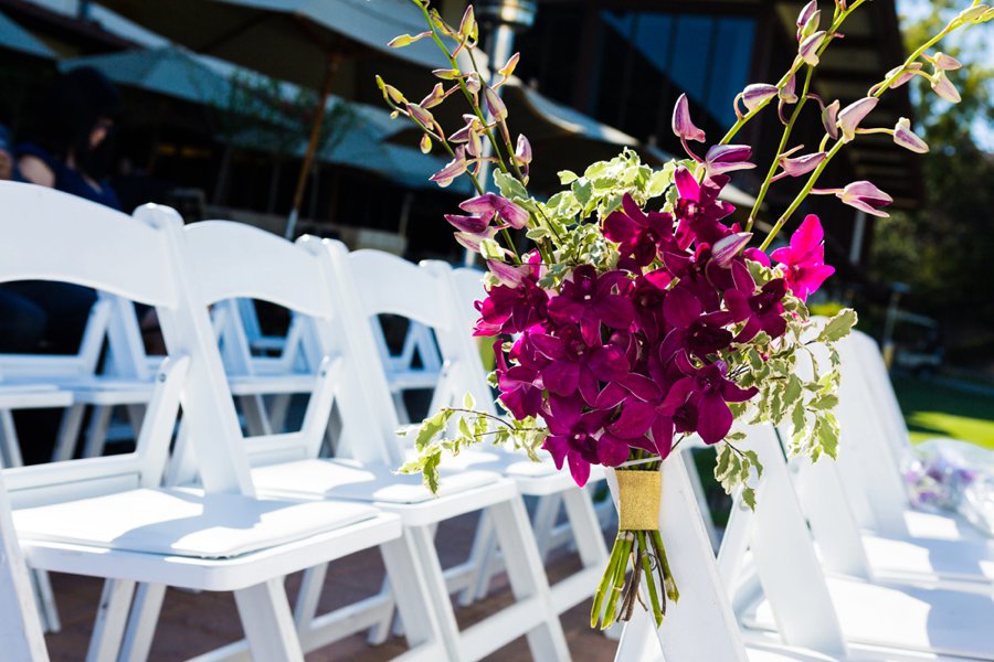 A Modern & Elegant Purple California Wedding via TheELD.com