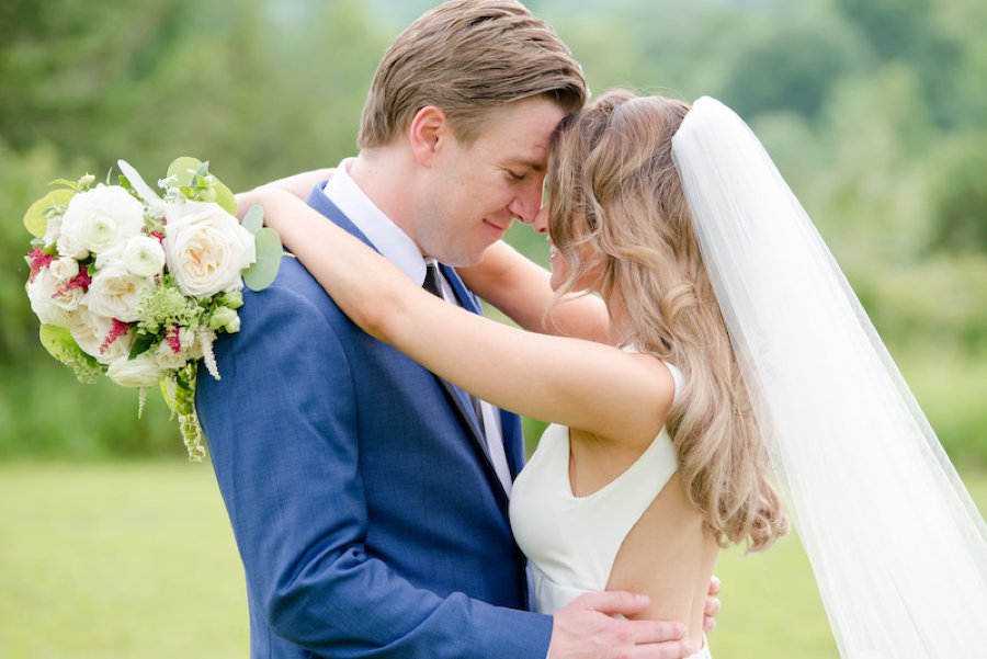 A Summer Red & Blue Rustic Boho Hudson Valley Wedding via TheELD.com