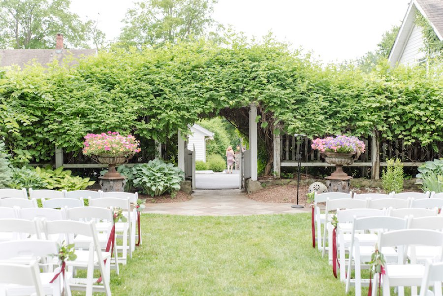 A Summer Red & Blue Rustic Boho Hudson Valley Wedding via TheELD.com