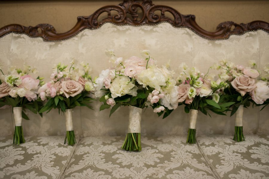 A Modern Elegant Blush & Gray Delaware Wedding via TheELD.com