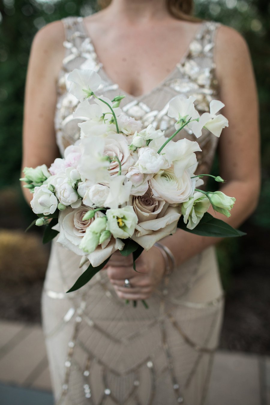 A Modern Elegant Blush & Gray Delaware Wedding via TheELD.com