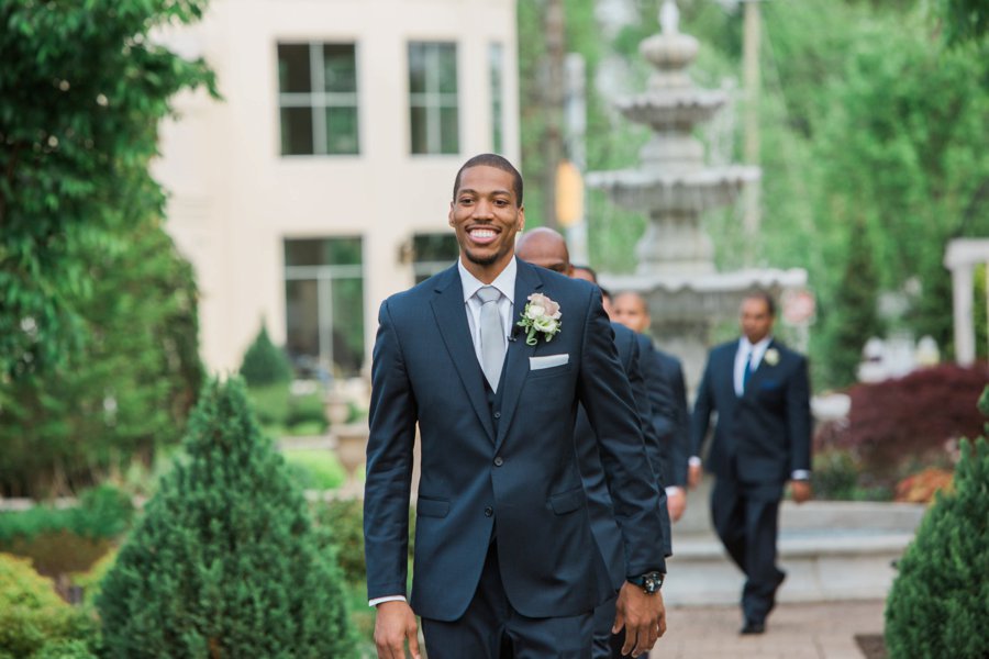 A Modern Elegant Blush & Gray Delaware Wedding via TheELD.com