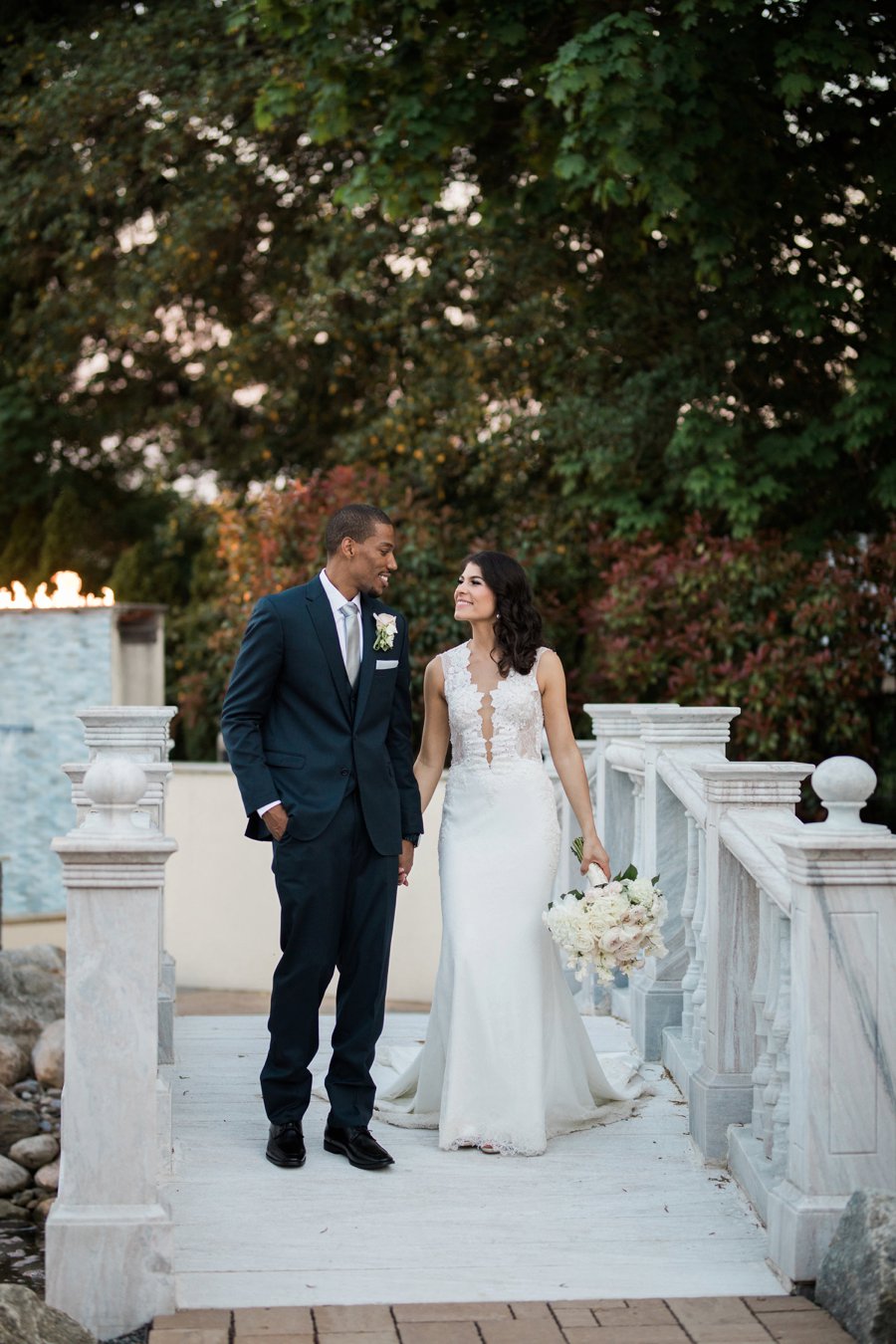 A Modern Elegant Blush & Gray Delaware Wedding via TheELD.com