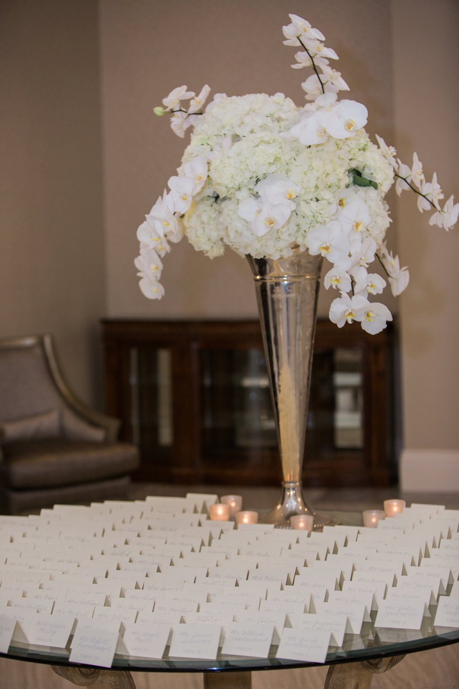 A Modern Elegant Blush & Gray Delaware Wedding via TheELD.com